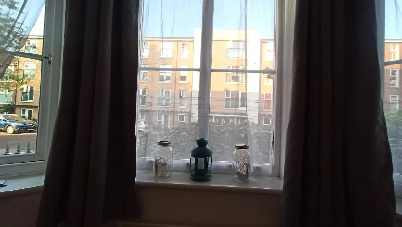 民宿 Bright, Chilled Ensuite Db Room In A Shared Flat! 伦敦 英国