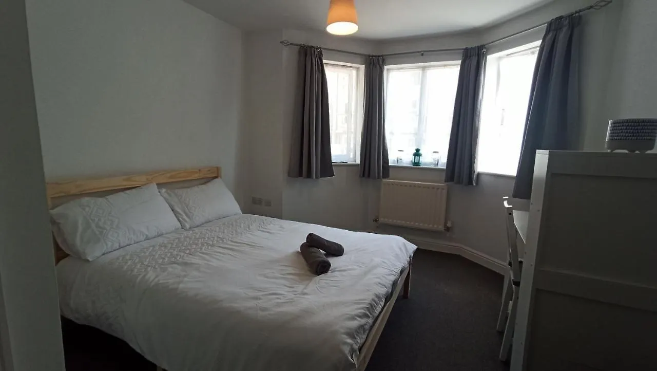 民宿 Bright, Chilled Ensuite Db Room In A Shared Flat! 伦敦