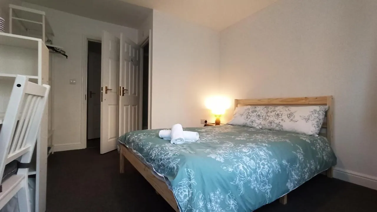 Bright, Chilled Ensuite Db Room In A Shared Flat! Londýn